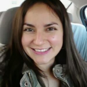 Meet your Posher, Raquel